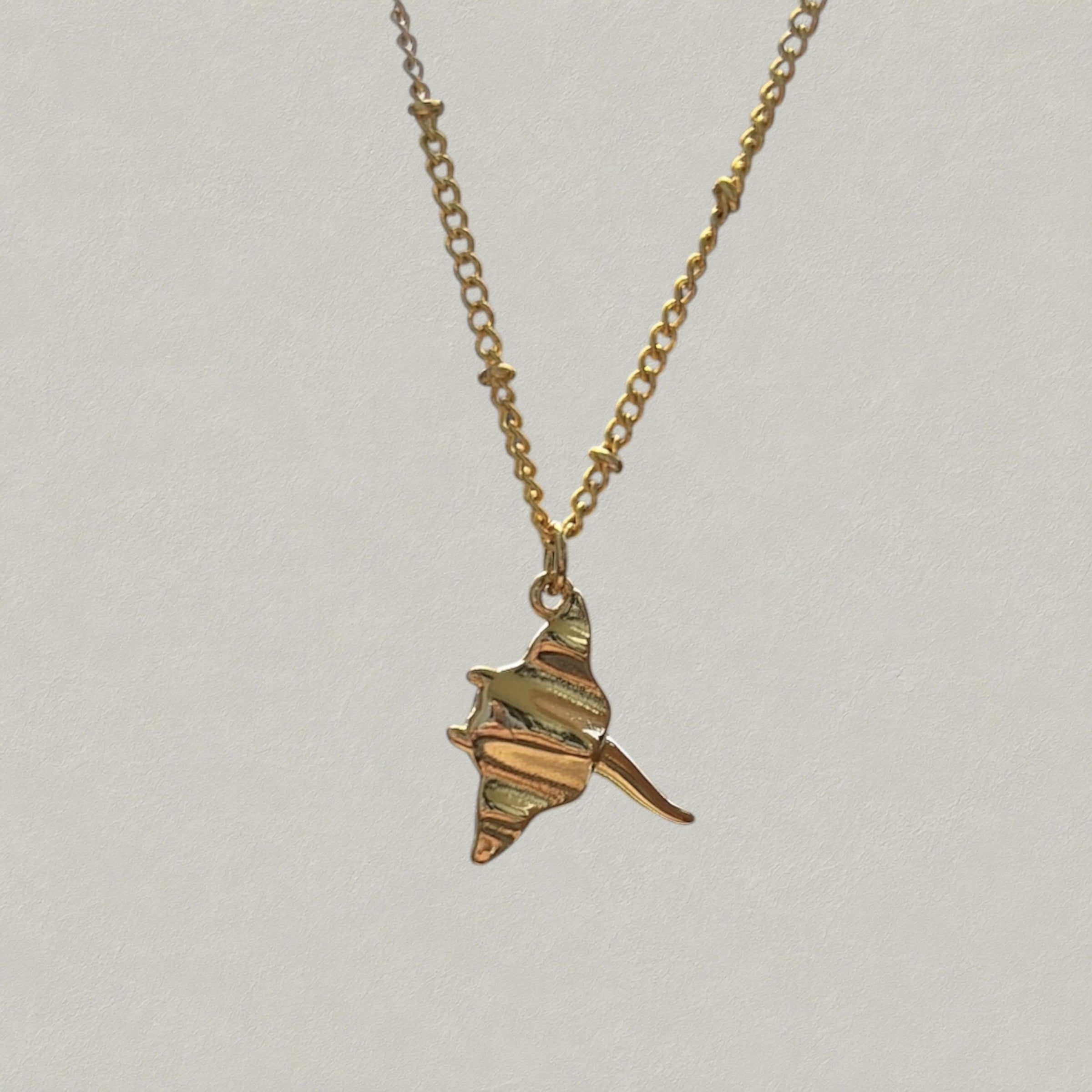Manta Necklace