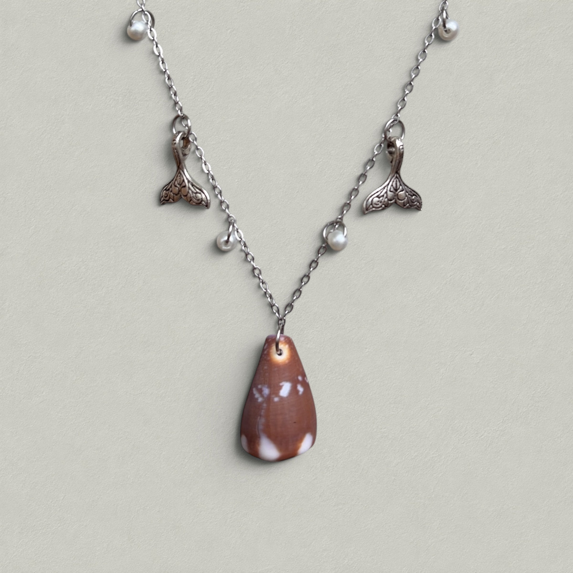 Drift Pearl Whale Necklace